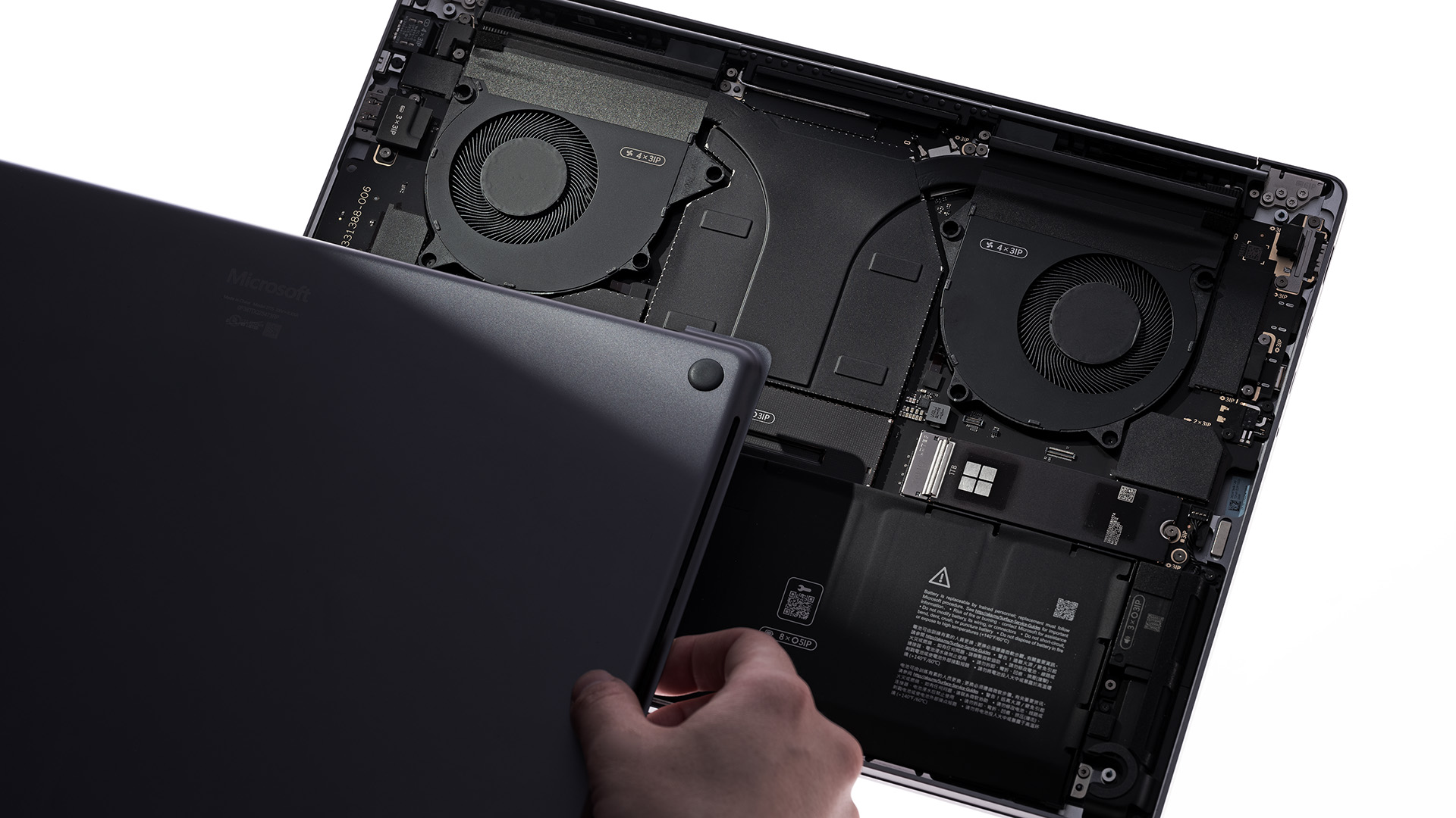 Surface-Laptop-Ultra-internals.jpg