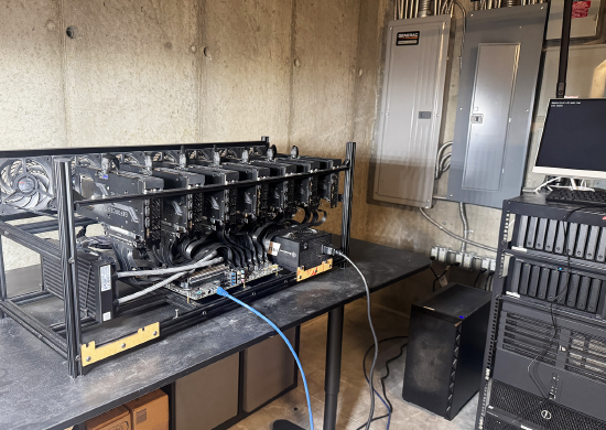 加里・弗莱克家中的 GPU 设备