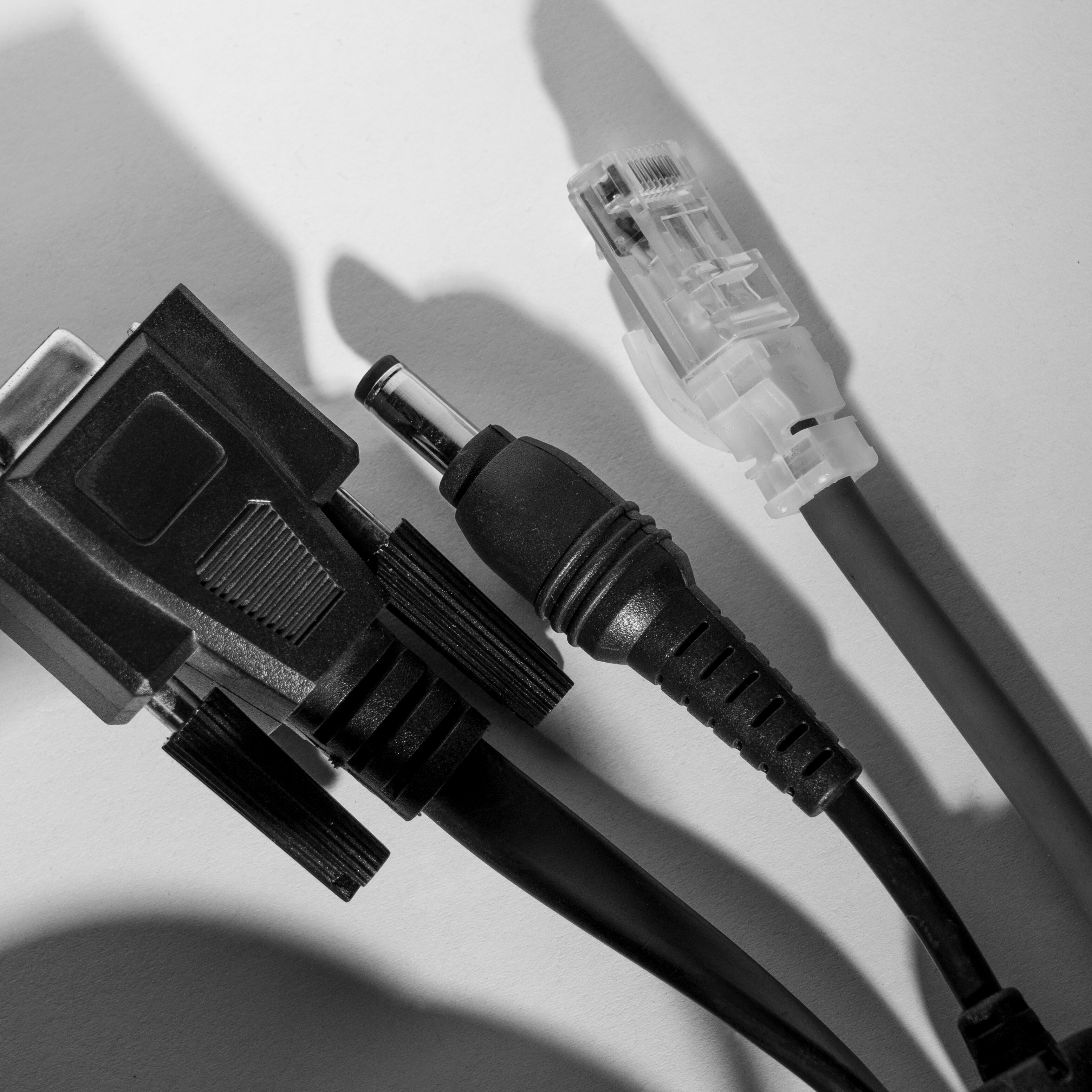 1747581049_cables.jpg