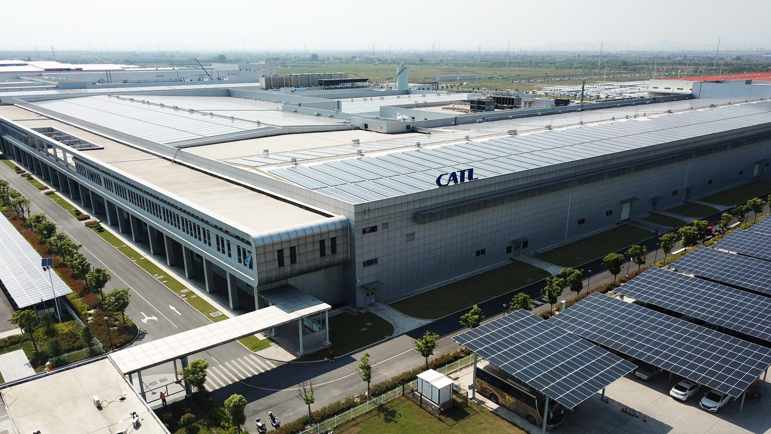 GBUD478a8AAQI97-scaled.jpg