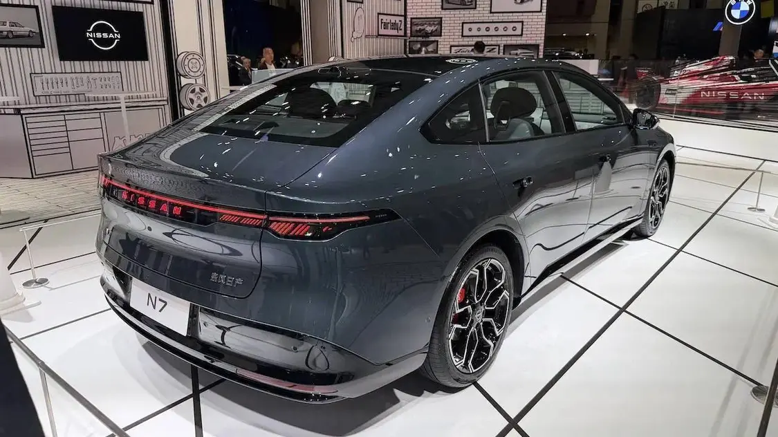 ▲东风日产N7在车展