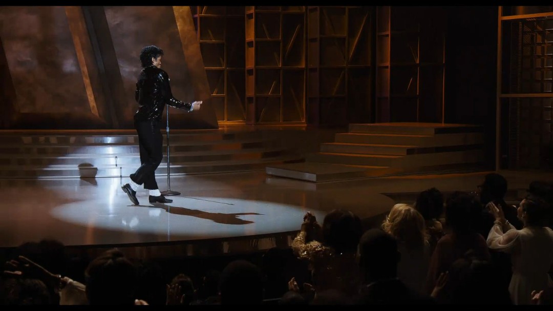 传奇归来!电影《迈克尔·杰克逊:巨星之路》首支预告发布