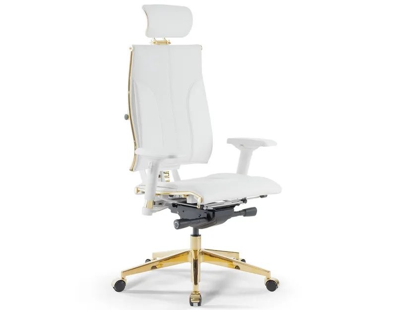 俄罗斯家具商展示纯金人体工学椅 售价约45万人民币