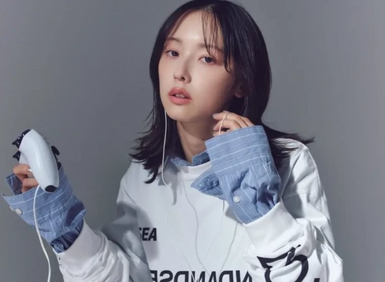 买PS5的钱回来了！ 《寂静岭f》主演加藤小夏成为PS品牌大使并发布品牌服装靓照