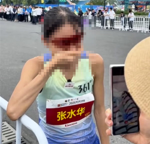 “最快女护士”张水华宣布辞职：50天内赢20万元奖金