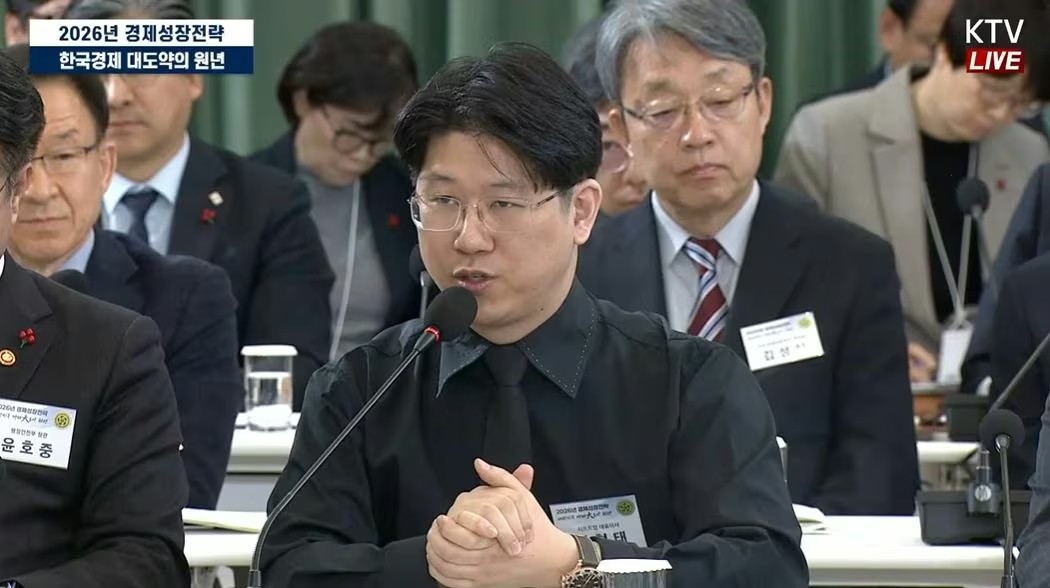 金亨泰：只有高效利用AI才能对抗中国的人海战术