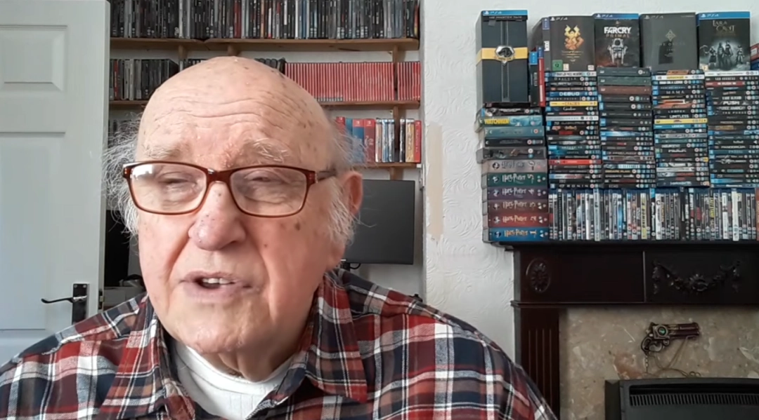 英国老爷爷玩转YouTube：11年游戏收藏视频意外破圈！