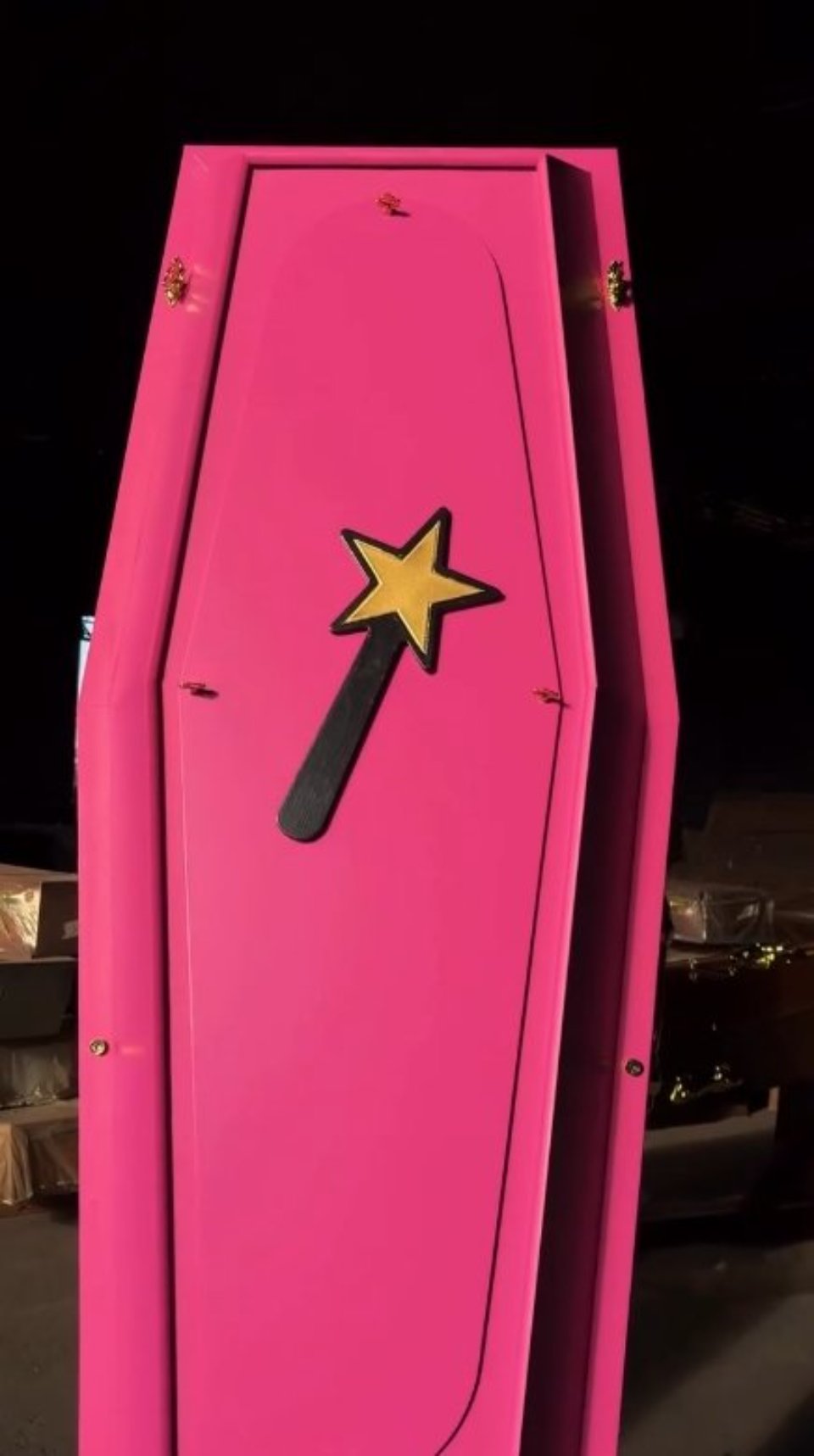 巴西厂商推出马里奥主题棺材 网友：别让任天堂法务部知道