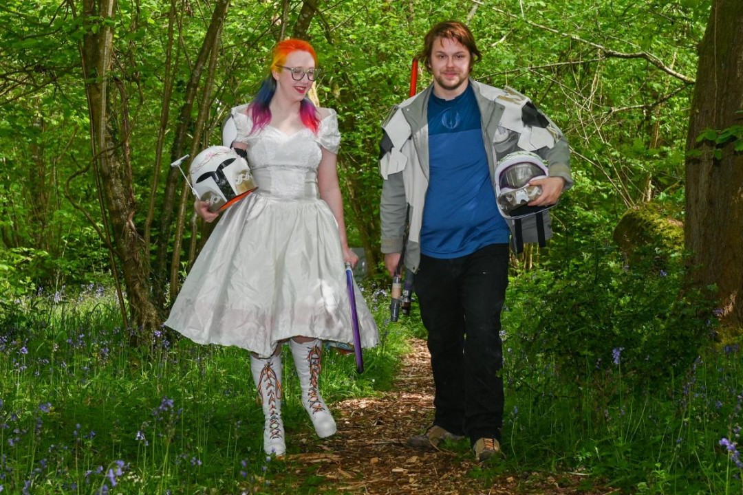 Ein hartgesottener Vater verbrachte zwei Jahre damit, eine „interstellare Traumhochzeit“ für seine Tochter zu gestalten