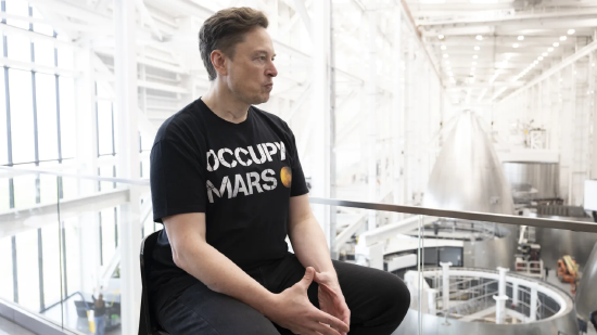 27 мая 2025 года Илон Маск появился на местной базе SpaceX в Браунсвилле, штат Техас.