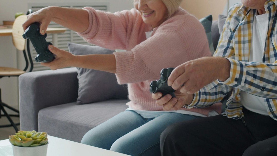 業界関係者: 高齢のプレイヤーの数は増え続けていますが、ゲーム業界は一般的に現在の状況を無視しています