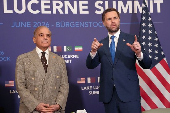 Вице-президент США Вэнс встретился с премьер-министром Пакистана Шахбазом Шарифом